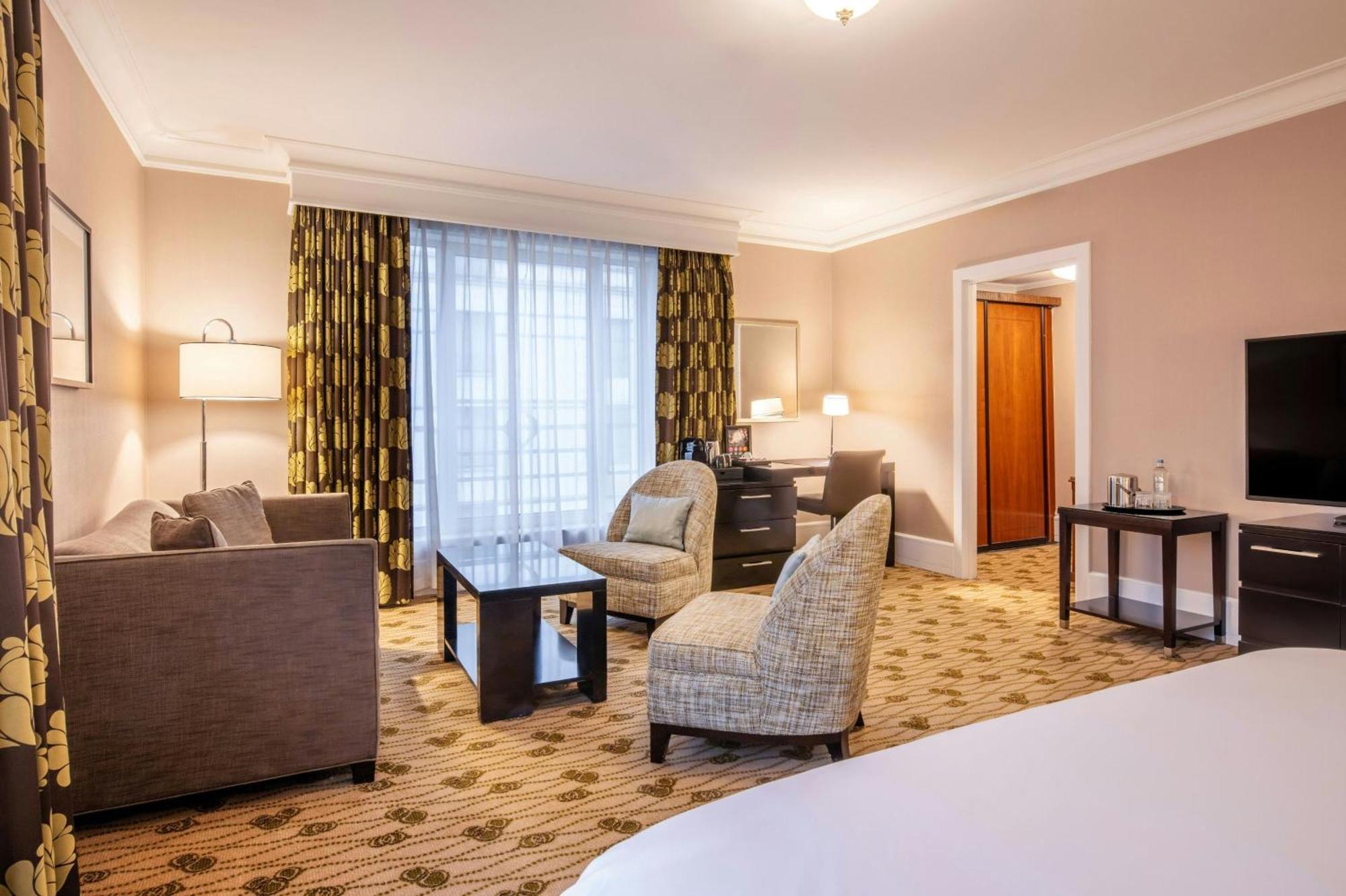 Hotel Renaissance Brussels 4*