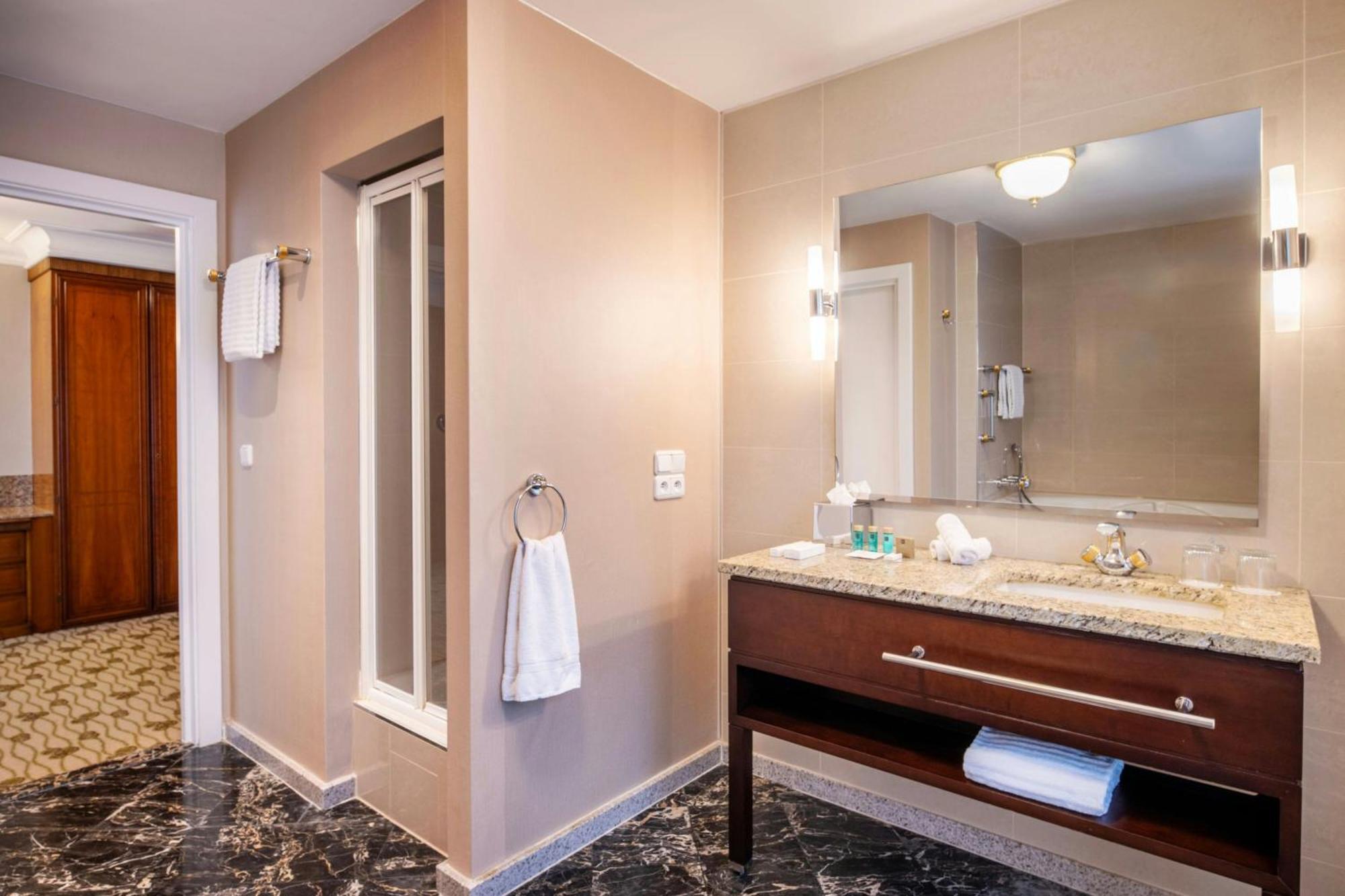 Renaissance Brussels 4* Brussels
