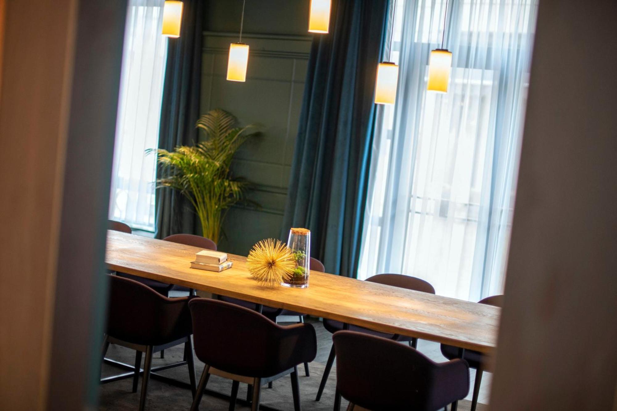 Renaissance Brussels 4*